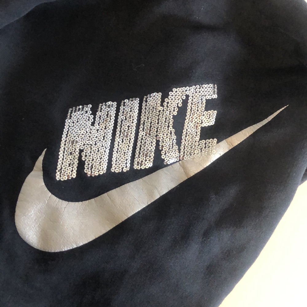 Nike sweatpants - Picture 3 of 4